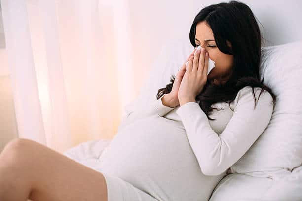 Comment soigner un rhume enceinte ? Remède de grand-mère : Pastilles anti-rhume 100% naturel