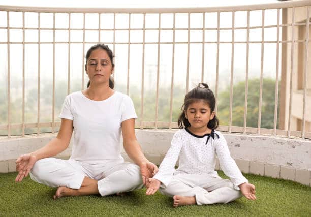 asana yoga exercice respiration et méditation