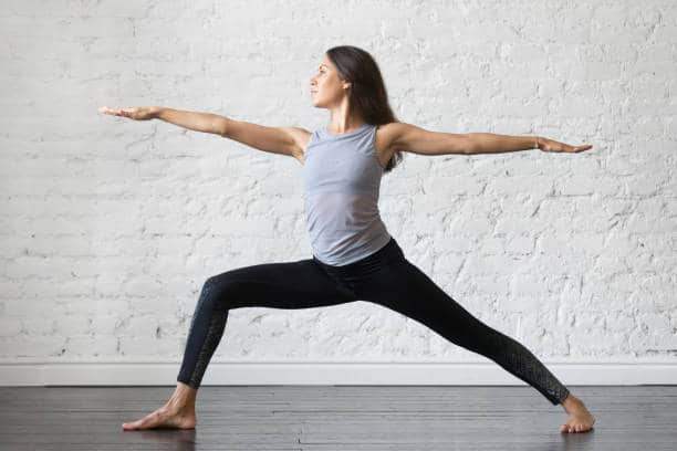 chakra yoga exercice posture Virabhadrasana