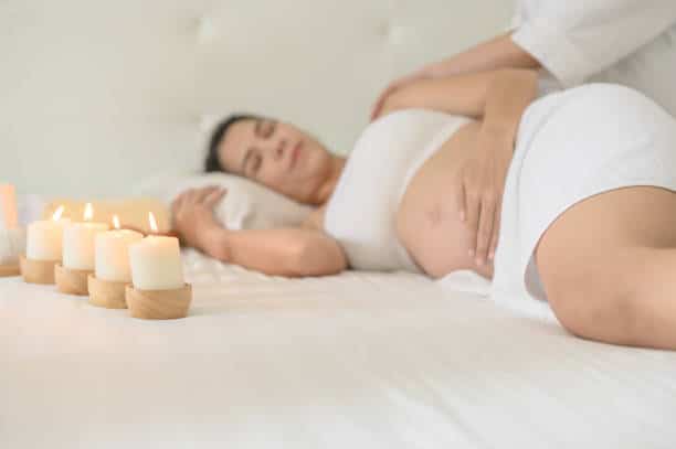 massage bebe femme grossesse