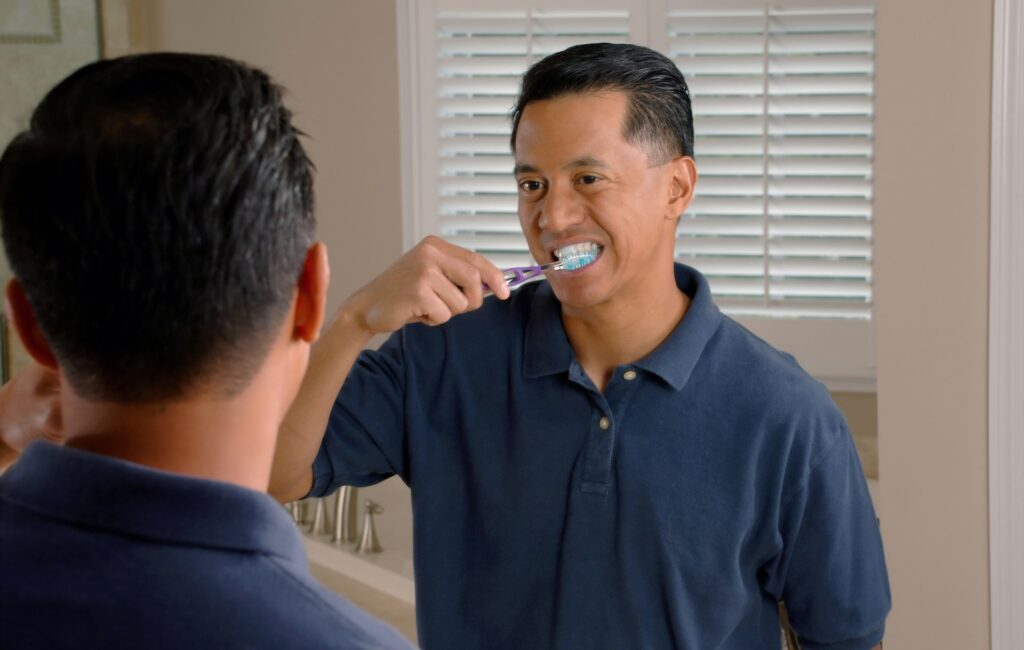 Brosse à dents électrique ou manuelle : que choisir ?